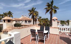 Schoenes Ruhiges Rooftop Apartment Mit Grosser Dachterrasse